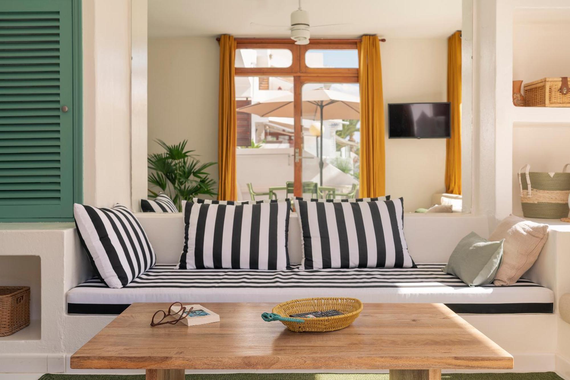 Lanzarote Beach Apartments, Casa Bruna Costa Teguise Bagian luar foto